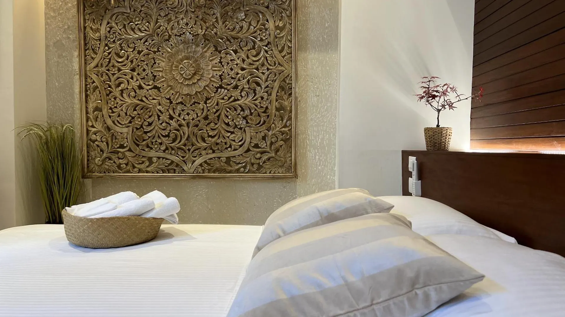Boutique Hotel Casa Grande, Mandala Suite contacts